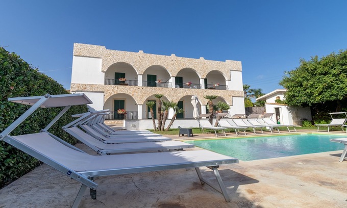 Cava dʼAliga Other | Apartment 'Gelsomino in Villa Archi' with Sea View & Shared Pool