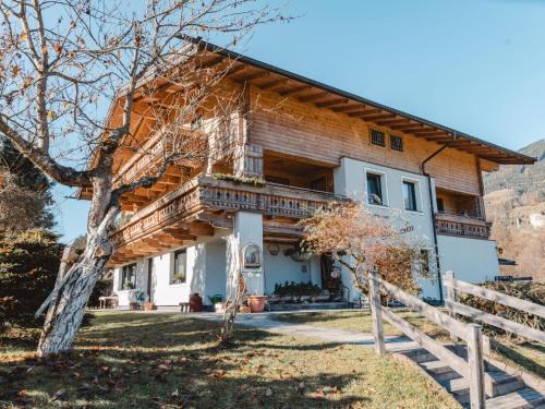 Schonbach Apartment | Family-Friendly Stay at Apartment Oberkofler-1 by Interhome
