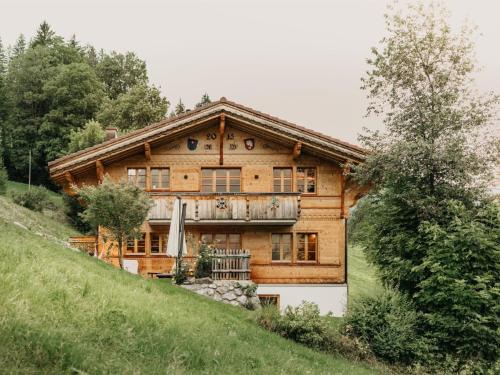 Saanenmöser Apartment | Family-Friendly Stay at Apartment Giferblick by Interhome
