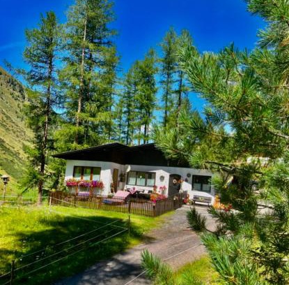 Soelden Apartment | Exceptional Apartment Gletscherbergblick - Family Friendly Stay