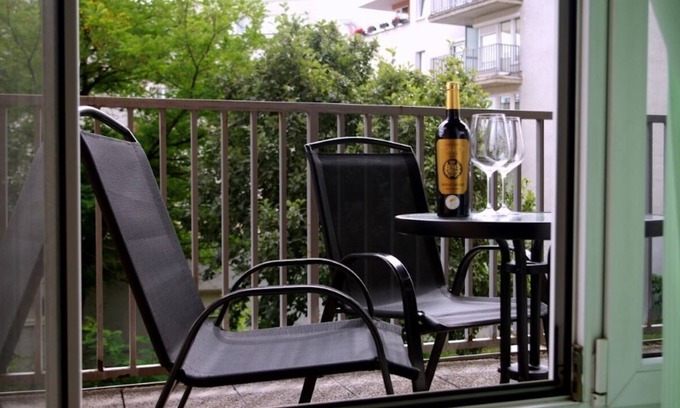 Prague 10 Apartment | Cozy Apartment in Golden Prague: Family-Friendly Retreat
