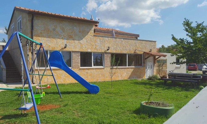 Vilanija Apartment | Oceanfront Retreat: Apartment Goran & Nela with 9.2/10 Rating