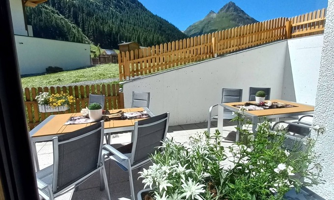 Galtur Apartment | Ocean View Retreat at Gorfenspitze, Ideal for Families