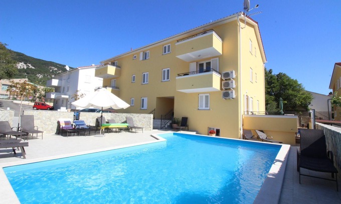 Baska Apartment | Apartment Gorica 2 No.6 - with Balcony and Pool