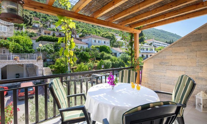 Trpanj Apartment | Oceanfront Retreat at Apartment Gracija - 4-Star Excellence