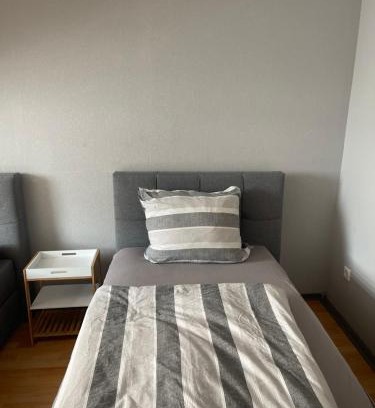 Katernberg Apartment | Spacious 4-Room Apartment - Perfect for Families