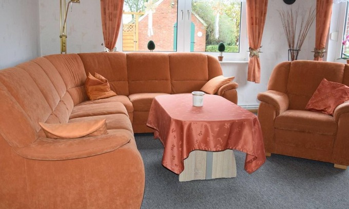 Hintertheene Apartment | Cozy Kröger Apartment with Ocean View & Family-Friendly Features