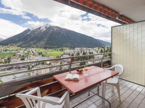 Meierhof Apartment | Guest Rated: Apartment Guardaval - Utoring-51 with Pool
