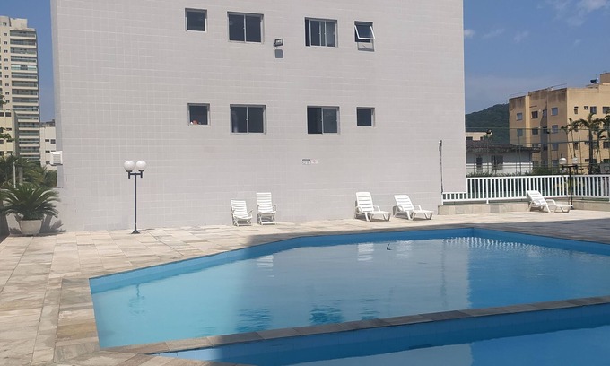 Jardim Centenario Apartment | Family-Friendly Apartment Guarujá Enseada with Pool & Pets