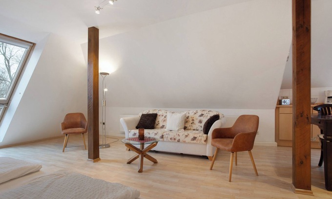 Muritz Apartment | Apartment 'Gutsfrau 14' with Shared Garden and Wi-Fi