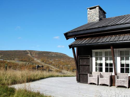 Geilo Apartment | Family-Friendly Apartment Havsdalshovda with Private Pool