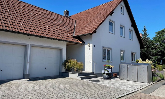 Weiterndorf Apartment | Apartment 'Heilsbronn' with Balcony and Wi-Fi