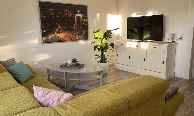 Grimma Apartment | Top-Rated Apartment Heinrich Zille with Breakfast & Kitchen