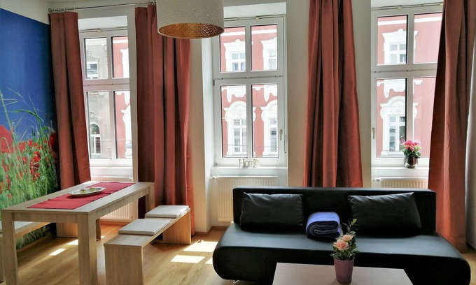 Hernals Apartment | Highly Rated Apartment Hernals: Family-Friendly & Accessible