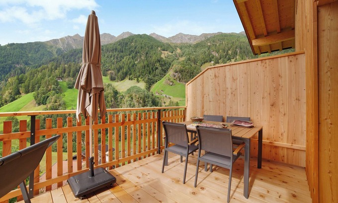 Moso in Passiria Apartment | Mountain View Apartment 'Herrischner 2' with Private Terrace