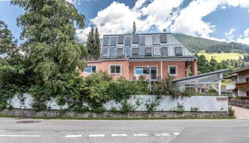Panzendorf Apartment | Top-Rated Apartment Hochpustertal: Family & Pet Friendly Stay
