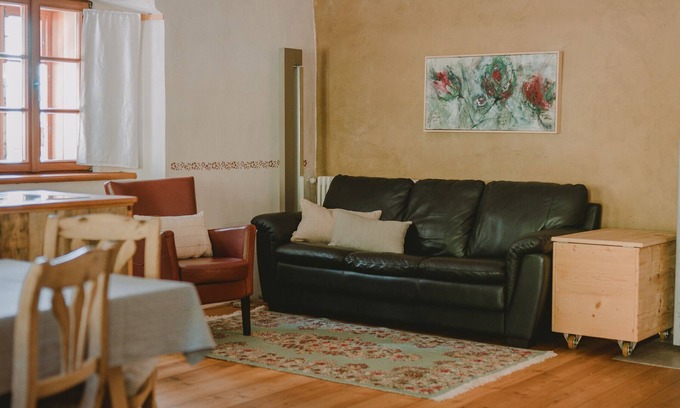 Tesimo Apartment | Cozy Apartment 'Hof Neuhaus Platzerer Jöchl' with Wi-Fi