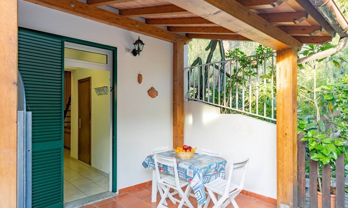 Fetovaia Apartment | Inviting Apartment Home "Simona Giardino" with Ocean View