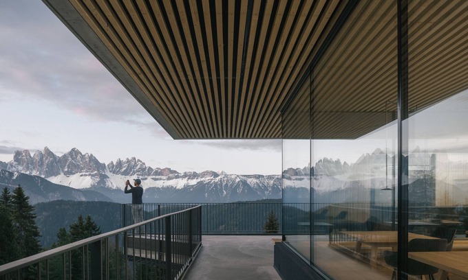Bressanone Apartment | Relaxing Stay at Anders Mountain Suites with Private Sauna