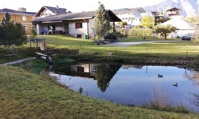 Goetzens House | Ocean View Retreat - Family-Friendly Paradise Apartments
