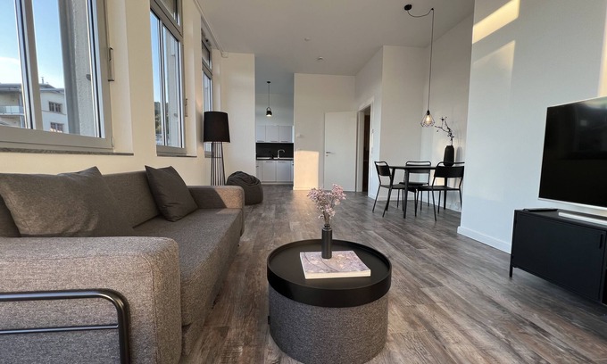 Sassnitz Apartment | Discover Oceanfront Bliss at Sassnitz – Zum Stadthafen