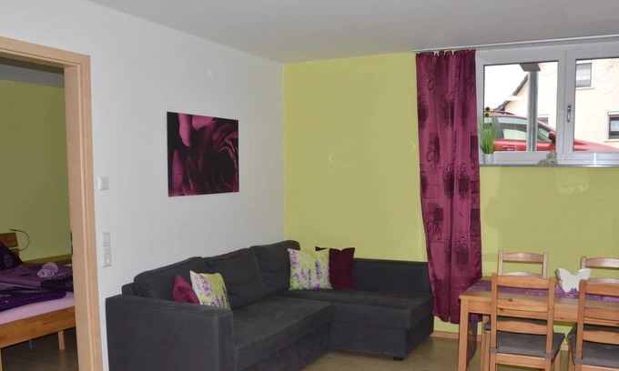 Rheinhausen Apartment | Family-Friendly Apartment I for Up to 8 Guests at Am Brunnen