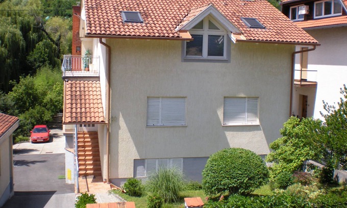 Zagreb Apartment | Apartment I For Holidays Surrounded With A Garden (FREE WI-FI & FREE PARKING)