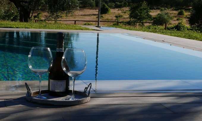 Colle di Val d'Elsa Villa | Ideal Villa Apartment with Pool, WIFI & Panoramic Views