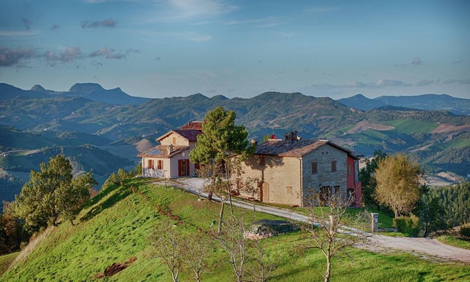 SantʼAngelo in Vado Villa | Pet-Friendly Retreat at Belvilla by OYO Borgo Quattro