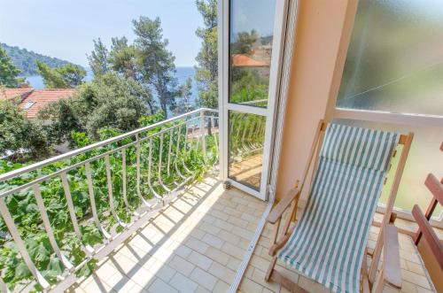 Brna Apartment | Oceanfront Apartment Ida - Family & Pet Friendly Escape