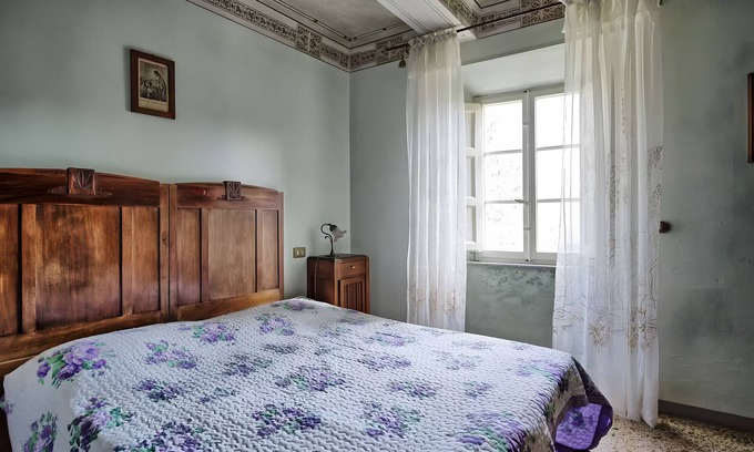 Massarosa Apartment | Apartment 'Il Conte' with Shared Pool and Shared Garden