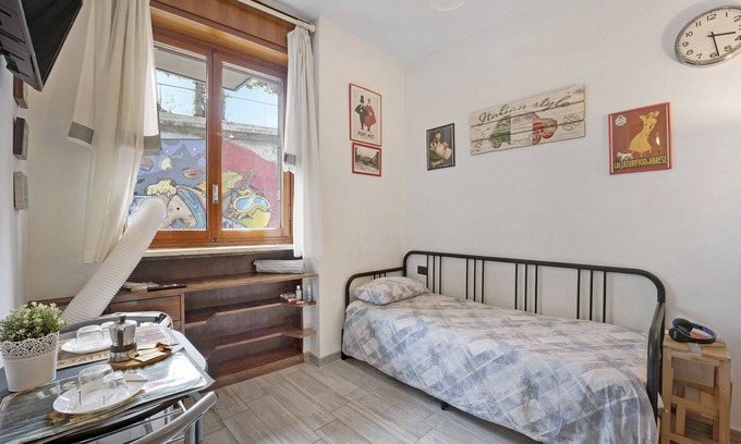 San Salvario Apartment | Cozy 'Il Gattino Di Torino' Apartment with Wi-Fi & Kitchen