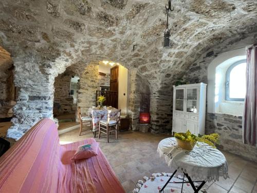 Valloria Apartment | Family-Friendly Retreat at Apartment Il Mulino - VLO207