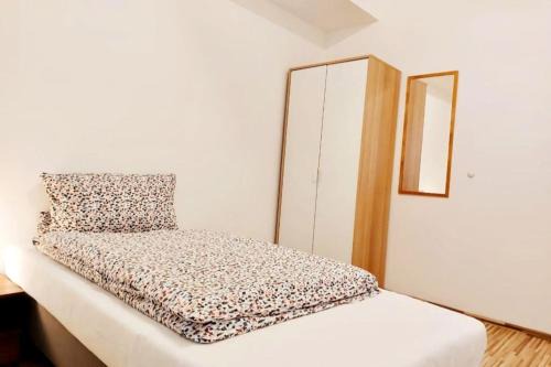 Connewitz Apartment | Cozy Apartment in Trendy Connewitz Neighborhood
