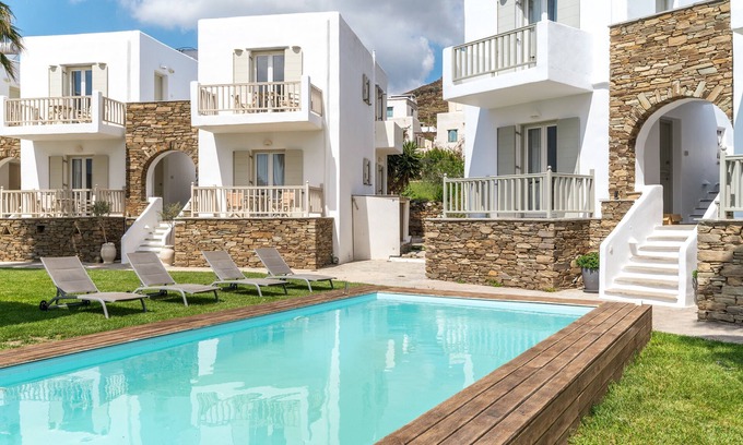 Kionia Apartment | Relaxing Sea View Apartment at Ninemia Suites Tinos