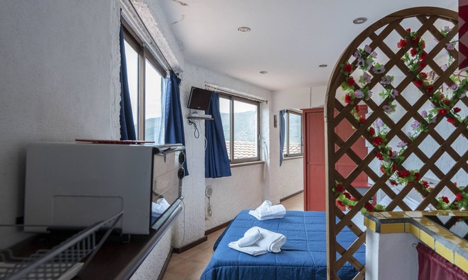 Reitano House | Oceanfront Studio Villa with Pool and Spa in Salina