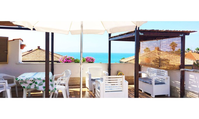 Latina Lido Apartment | Seaside Villa Apartment with Breathtaking Ocean Views
