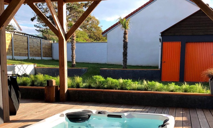 Quiberville Apartment | Beautiful Villa Apartment Steps from the Beach with Pool