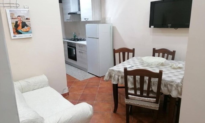 Naples Apartment | Apartment in capodichino 5 minutes from the airport and 10 minutes from the station