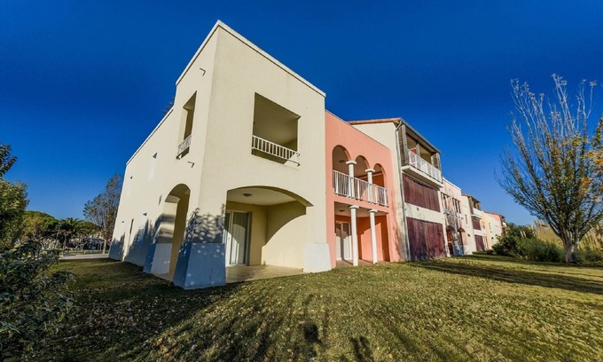 Le Barcares Apartment | Ideal Oceanfront Apartment 2 km from the Beach
