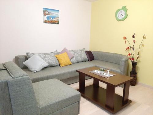 Golubovina Apartment | Convenient Apartment in the Heart of Budva, Pet Friendly