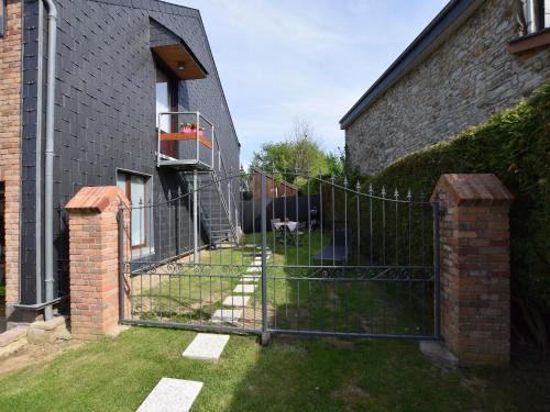 Champlon Apartment | Cozy Apartment for Couples and Families with Pet-Friendly Perks