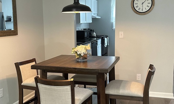 Chapel Hill Condo | Charming Apartment in Chapel Hill with Child-Friendly Amenities