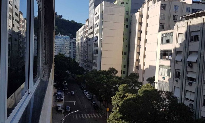 Copacabana Apartment | Cozy Apartment Retreat in Copacabana Awaits You