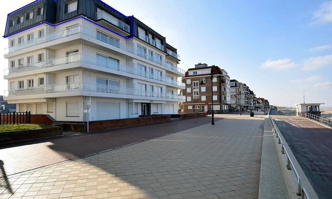 De Haan Apartment | Seafront Golf 0401 Apartment with Balcony & Ocean Views