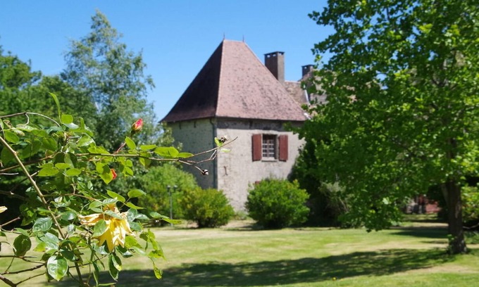 Busserolles Apartment | Historic Apartment in 14th Century Hunting Lodge
