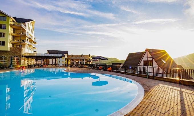 Heimbach Apartment | Elegant Apartment with Sauna and Spa Amenities