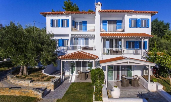 Elia Nikitis Apartment | Discover Acrotel Athena Villas, Elia Beach with Pool & Spa