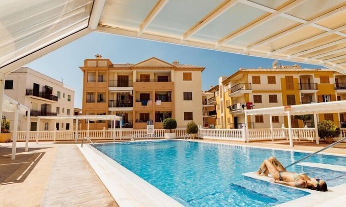Puerto de Mazarron Apartment | Oceanfront Puerto Salado Apartments with Pool & Breakfast