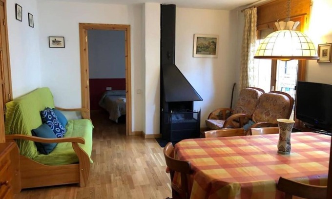 Vilallonga de Ter Apartment | Apartment in the Catalan mountains
